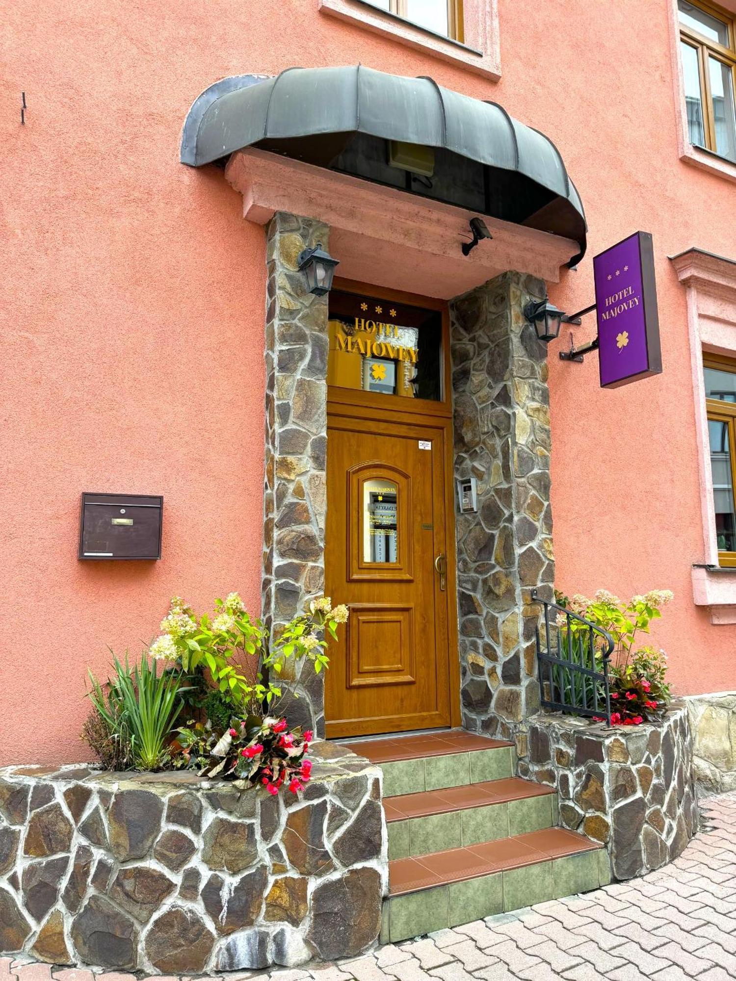 Hotel Majovey Žilina Dış mekan fotoğraf